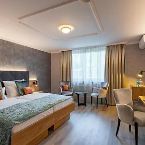 Otel Westend An Der Messe